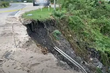 KLIZIŠTE ODNELO ŠEST SELA! Ima mrtvih, desetine kuća ZATRPANO!