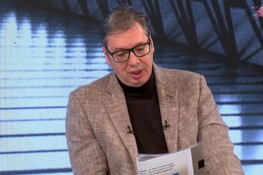 VUČIĆ O ZARADAMA PROSVETNIH RADNIKA! Plata nastavnika je bila 44.000, sada je 97.000, a biće preko 103.000!