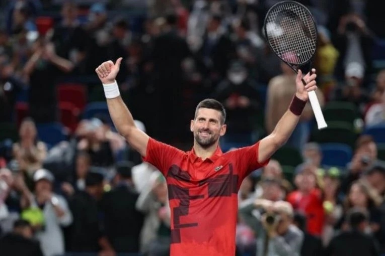 NOLE DOMINIRA U ŠANGAJU! Rus nije uspeo da spreči Đokovićev jak forhend!