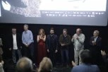 NOVI FILM RAJKA GRLIĆA PREMIJERNO PRIKAZAN U BEOGRADU: Jelena Đokić oduševila elegancijom, Uliks Fehmiu sa suprugom na crvenom tepihu