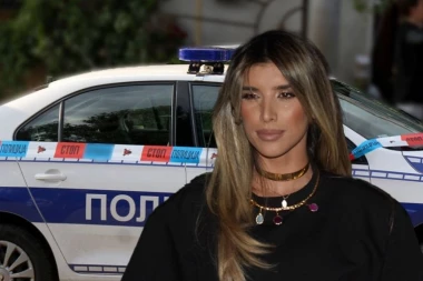 NAPADNUTA JOVANA PAJIĆ! Pevačica HITNO pozvala POLICIJU da reaguju na stravične reči koje su joj upućene!