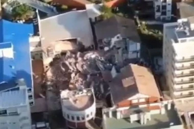 PRVI SNIMCI SRUŠENOG DESETOSPRATNOG HOTELA "DUBROVNIK"! Spasioci po ruševinama traže preživele (VIDEO)