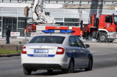 ODREĐEN PRITVOR UHAPŠENIMA ZBOG PADA NADSTREŠNICE U NOVOM SADU!