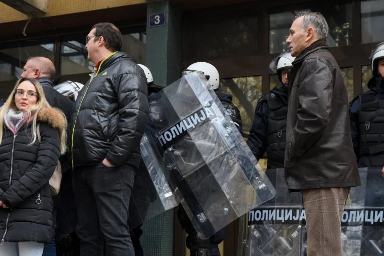 OGLASIO SE MUP POVODOM NAPADA ODBORNIKA SSP NA POLICAJCA: Protiv Đurića krivična prijava! (VIDEO)