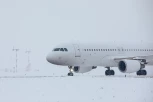 ZBOG JAKOG SNEGA OGLASIO SE I AERODROM "NIKOLA TESLA": Zna se da li će biti odlaganja letova