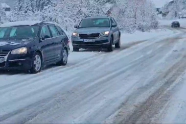 UPOZORENJE SVIM  VOZAČIMA! Ovom trasom u Srbiji su jedva i PUTARI PROŠLI!