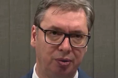 "KAD NE MOŽEŠ NIŠTA, ONDA TUCI ŽENE": Vučić najoštrije osudio divljanje opozicije i NJIHOVE NAPADE NA NOVINARKE (VIDEO)