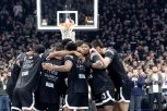 U GROTLU ARENE: Utakmica je počela - Partizan ruši evropskog šampiona!