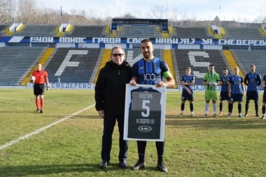 SMEDEREVO KAPITENA ISPRATILO U PENZIJU! Kostić remijem završio profesionalnu karijeru!