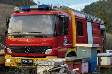 UMALO KOBNO! OSOBA UPALA U BARŽU DIBINE 8 METARA: Drama u Zrenjaninu