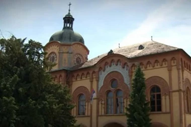 OGROMAN SKANDAL U KARLOVAČKOJ GIMNAZIJI: Pojavio se snimak na kome se učenici dogovaraju o protestu PO NALOGU NASTAVNIKA (VIDEO)