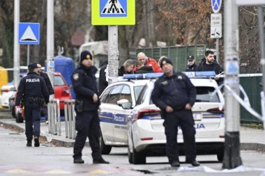 VRŠNJAČKO NASILJE U OSNOVNOJ ŠKOLI: Trojica dečaka gušila druga, intervenisala i policija