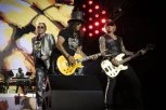 GUNS N' ROSES U BEOGRADU – Groznica koja trese CEO SVET: Za samo 7 dana prodato VIŠE OD 50 ODSTO KAPACITETA UŠĆA!