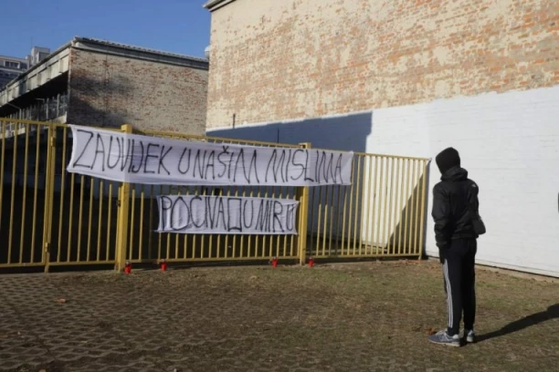 OTKRIVENO ZAŠTO NIKO NE ZNA KO JE UBICA IZ ZAGREBAČKE ŠKOLE! Učenici besni kao nikad pre, postavili OVAJ TRANSPARENT NA ULAZU (VIDEO)