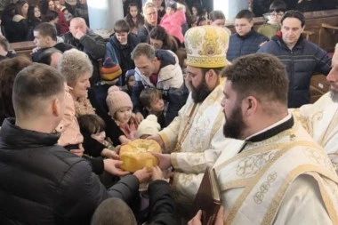 KAKO SU SRBI U HRVATSKOJ PROSLAVILI NIKOLJDAN: Vladika Heruvim u hramu u Baranji poslao snažnu poruku o veri koja pomera granice