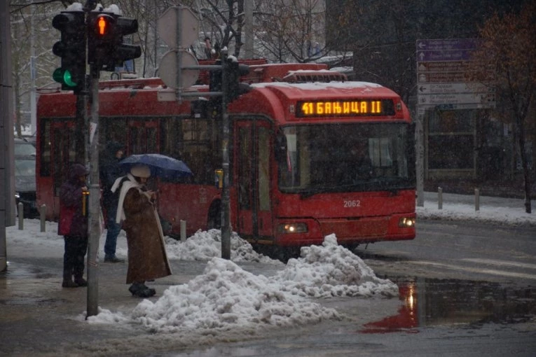 DOLAZE NAM DANI VELIKE ZIME! Ledana kiša prelazi u sneg, temperature u debelom minusu, a košava će udarati žestoko