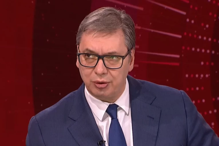 PREDSEDNIK VUČIĆ PORUČIO GRAĐANIMA: Za bahatost se ne ide u zatvor, ide se zbog KRIMINALA - dela će pokazati u narednih 100 dana!