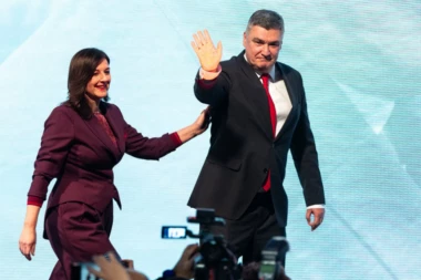 ŽENA HRVATSKOG PREDSEDNIKA JE ZA NOVAC OBILAZILA STANOVE, evo čime se bavila! Sada je otkrila i sve o krizi u braku zbog koje je gorko plakala! (FOTO)