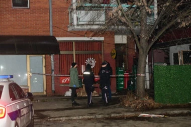 POLICIJSKI UVIĐAJ ZAVRŠEN, KAFANA HORORA PUSTA! Pripadnici MUP obezbeđuju mesto zločina u Jagodini! (VIDEO)