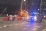 DVOMESEČNA BEBA POVREĐENA U UDESU! Haos na auto-putu Miloš Veliki: Automobil POKOSIO bankinu, isprevrtao se nekoliko puta! (VIDEO)