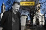 JABUKOVAC NE PRESTAJE DA OPLAKUJE TRAGAČA IZ "POTERE": Jecaji komšije Milorada Milinkovića LEDE KRV U ŽILAMA! Ovako se oprostio (VIDEO)