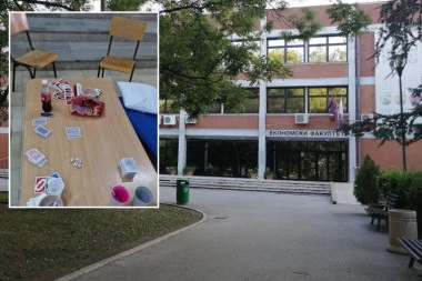 NE ZNAJU DA BACE SMEĆE I POČISTE ZA SOBOM! Da li su ovo STUDENTI koji su budućnost Srbije ili je reč o političkim aktivistima koji su PROTEST pretvorili u BRLOG? (FOTO)