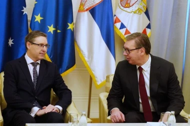 PREDSEDNIK VUČIĆ PRIMIO U OPROŠTAJNU POSETU AMBASADORA AUSTRALIJE: Zahvalio sam ambasadoru Emeriju na doprinosu unapređenju bilateralnih odnosa između Srbije i Australije (FOTO)