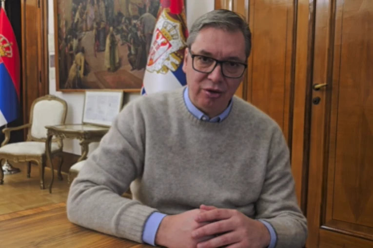 SRBIJA JE SVAKOG DANA PRITISNUTA ZAJEDNIČKIM PRITISKOM IZNUTRA I SPOLJA! Vučić: Umesto da radimo na Ekspou, da gradimo puteve, da gradimo pruge, GOVORIMO O NASILNOJ PROMENI VLASTI!