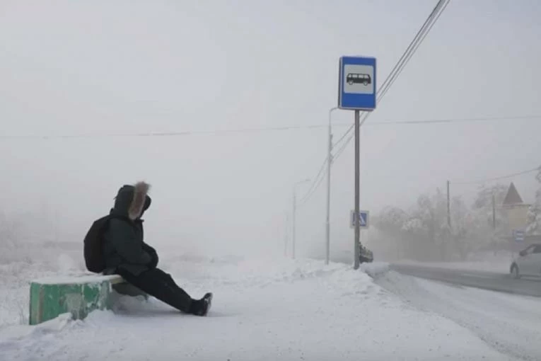 U OVOM GRADU TEMPERATURA OTIŠLA NA MINUS 52! Najluđe je što ovde leti može biti 105 STEPENI TOPLIJE (VIDEO)