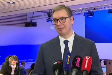 "TRAMP JE DIL MEJKER, PRAVIĆE DOGOVOR SA KINOM"! Vučić: Gledaće da minimalizuje značaj EVROPSKIH INSTITUCIJA! PREDSEDNIK IZ DAVOSA POSLAO PORUKU I PROSVETARIMA!