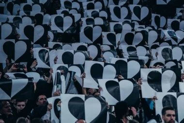 PRELOMNI TRENUTAK: Francuzi stižu u Arenu - evo gde možete pratiti meč Partizana i Pariza!