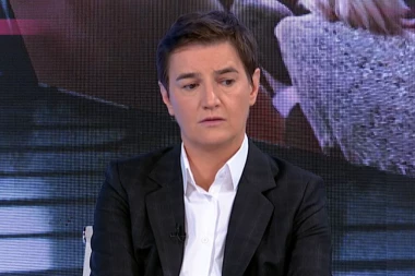 "I OPOZICIJA I PROGLAS ĆE SE, NA KRAJU, OGRADITI OD STUDENATA"! Ana Brnabić: "I poljoprivrednici u protestu su tako postali Vučićevi poljoprivrednici"!