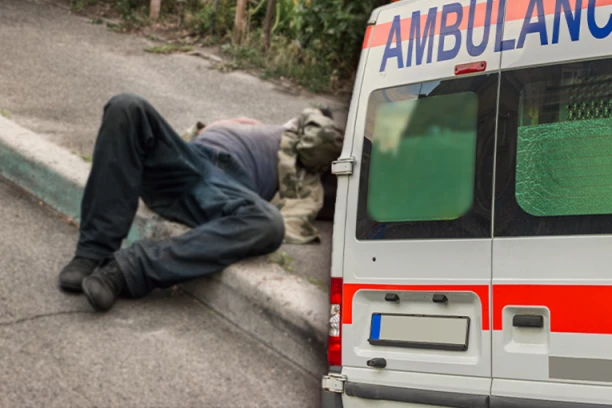 OVAKO MOŽETE SEBI I DRUGIMA SPASITI ŽIVOT! Evo šta da radite pre dolaska Hitne pomoći! Ključni koraci koje nikako ne smete preskočiti