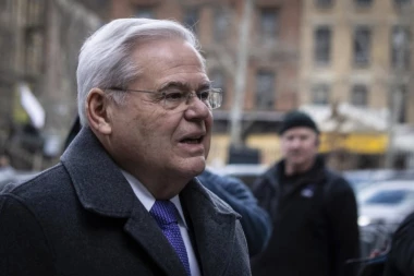 DOLIJAO! OSUĐEN BIVŠI AMERIČKI SENATOR I ALBANSKI LOBISTA! Bob Menendez ide iza rešetaka na više od deceniju! Marinika, Đilas i Borko se hvalili fotografijom sa njim, a sada?