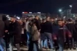 SVE JE SPREMNO ZA SPEKTAKL! Navijači Partizana u velikom broju pristižu u Arenu! (VIDEO)