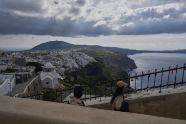 JAK ZEMLJOTRES NA SANTORINIJU! Serija potresa pogodila ovu regiju