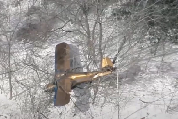 NASTAVLJA SE NIZ AVIONSKIH NESREĆA U AMERICI: Srušila se letelica u blizini aerodroma u Nju Hempširu (VIDEO)