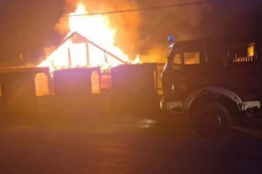 DO TEMELJA IZGOREO RESTORAN BIVŠEG FUDBALERA CRVENE ZVEZDE! Oglasila se njegova supruga (FOTO)