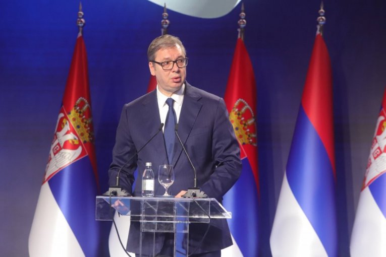 VUČIĆ OBILAZI BRANIČEVSKI OKRUG! Predsednik razgovara s narodom, a onda sledi OBRAĆANJE U POŽAREVCU U 16 ČASOVA