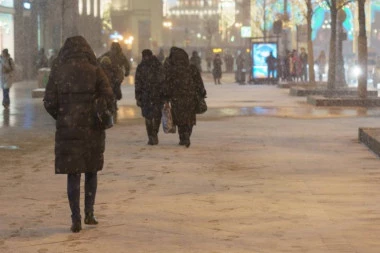 TEMPERATURA PADA NA ČAK -15, SMRZAVAĆEMO SE NAREDNIH DANA! RHMZ se hitno oglasio najnovijim UPOZORENJEM!