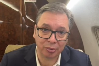 VUČIĆ NA PUTU KA BANJALUCI! Obratio se narodu iz aviona, veoma jakim i potresnim rečima! (VIDEO)