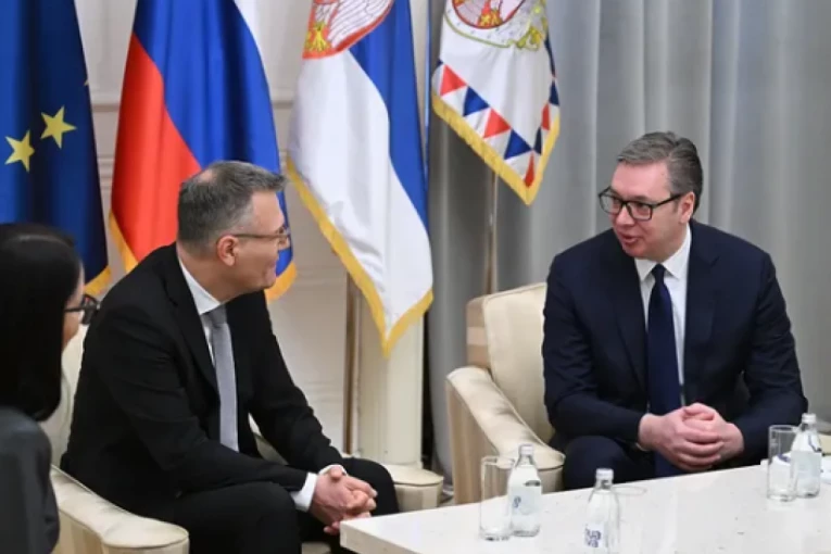 VUČIĆ PRIMIO U OPROŠTAJNU POSETU AMBASADORA SLOVENIJE! Prijateljski odnosi naših zemalja, koji su utemeljeni na međusobnom poštovanju i saradnji