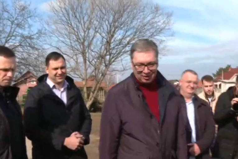 VUČIĆ U SELU KOSTOL! Obilazi vinariju "Gamanović"