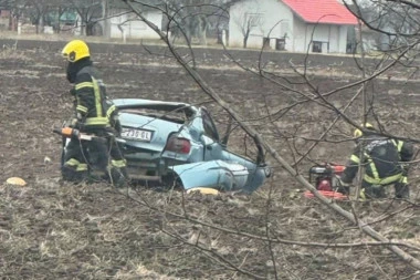 DVE BEBE POVREĐENE U UDESU KOD ZRENJANINA: Lekari se bore za njihove živote! (FOTO)