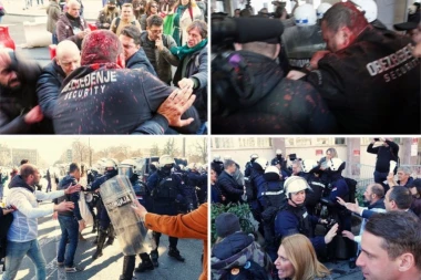 JOŠ JEDNA ŽESTOKA LAŽ ŠOLAKOVIH MEDIJA! Opozicija napala policiju ispred Skupštine grada, prikazali ih kao obične građane! (VIDEO)