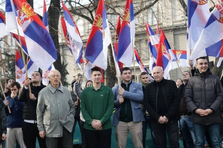 DEKA (76) BICIKLOM STIGAO U PIONIRSKI PARK! Došao da podrži studente koji žele da uče!