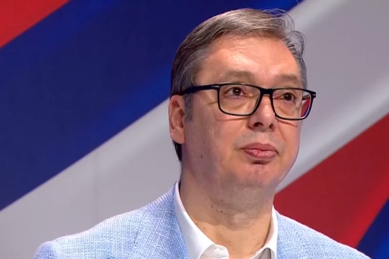 INSPIRACIJA ZA SVE NAS! Ovako je Aleksandar Vučić česitao Angelini Topić