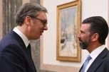 SRDAČAN RAZGOVOR! Sastali se Vučić i Tramp Mlađi! Ovo su bile teme razgovora (FOTO)