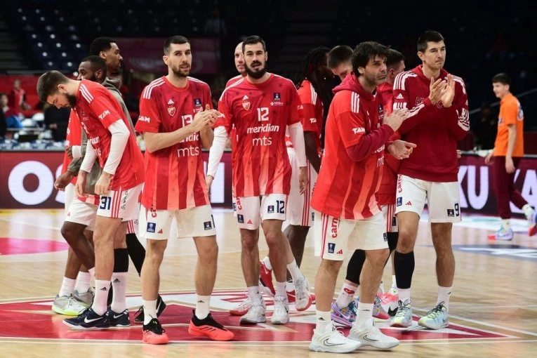 POČELO ZVEZDINO SLAVLJE U ATINI! Košarkaši složno zapevali, OVO JE RAZLOG (VIDEO)