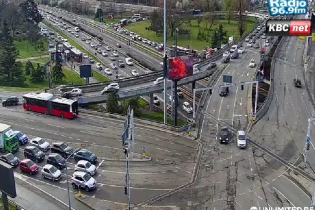 ZA AUTOKOMANDU I PANČEVAC VAM TREBAJU ČELIČNI ŽIVCI! Ogromna gužva na ovim saobraćajnicama! (FOTO)